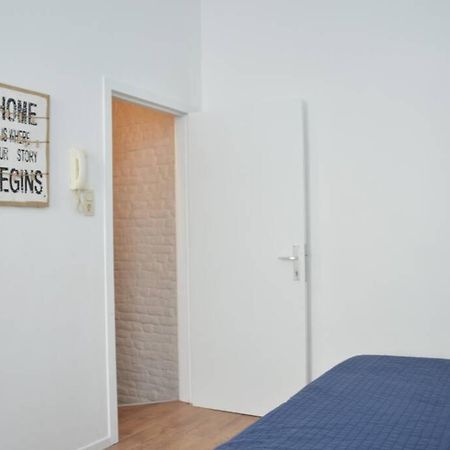 Apartamento Awesome Studio In Marolles Bruselas Exterior foto